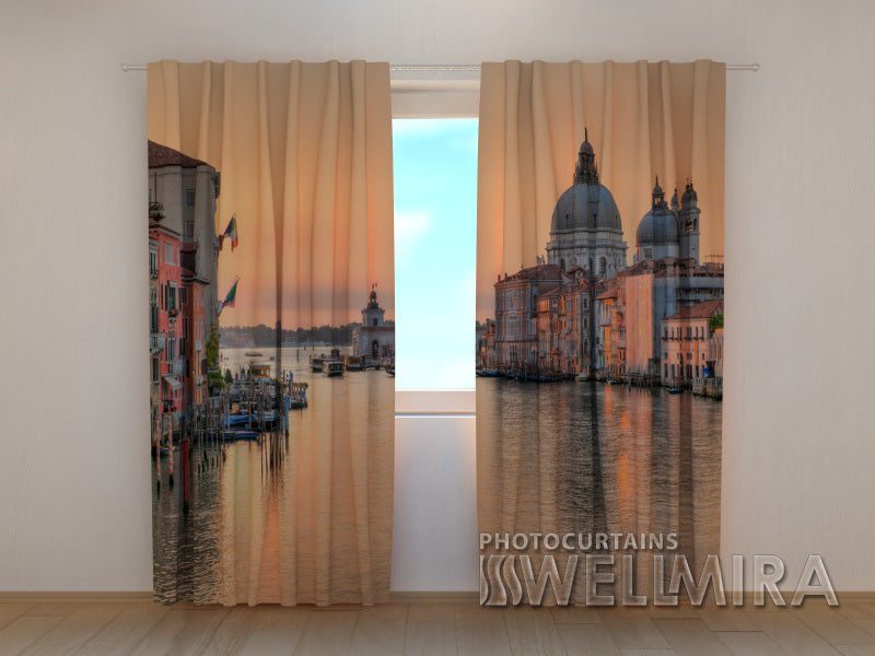 Sunset_over_Santa-Maria_Cathedral_w